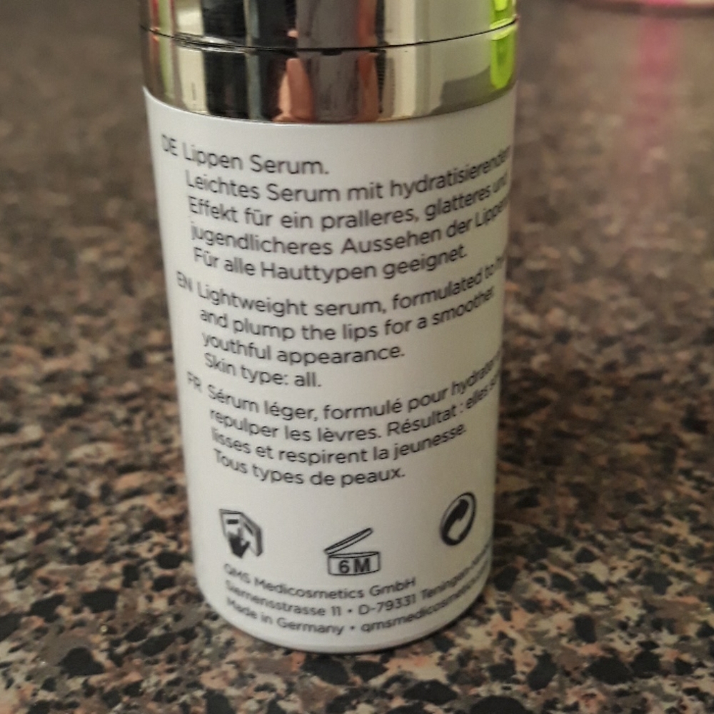 QMS Lip Line Corrector - Picture 2 of 4